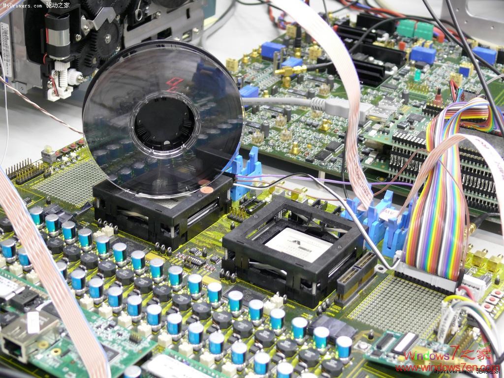 创纪录：IBM富士磁带存储单盘容量达35TB