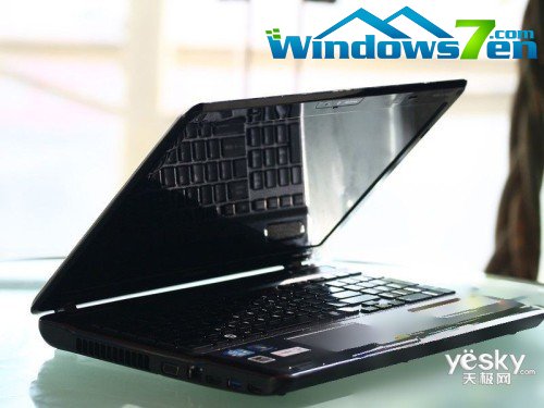 时尚优雅东芝A660预装WIN7报11000元