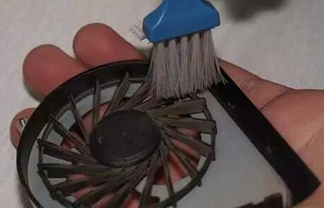 1502960035105096.jpg 电脑风扇声音大怎么办